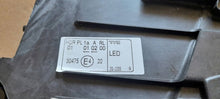 Laden Sie das Bild in den Galerie-Viewer, Frontscheinwerfer VW Multivan 7L0998479A Rechts Scheinwerfer Headlight SCH4107478763an