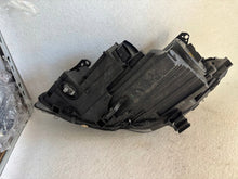 Laden Sie das Bild in den Galerie-Viewer, Frontscheinwerfer Mercedes-Benz Cla A1179065200 Xenon Rechts Headlight SCH4113569167pj