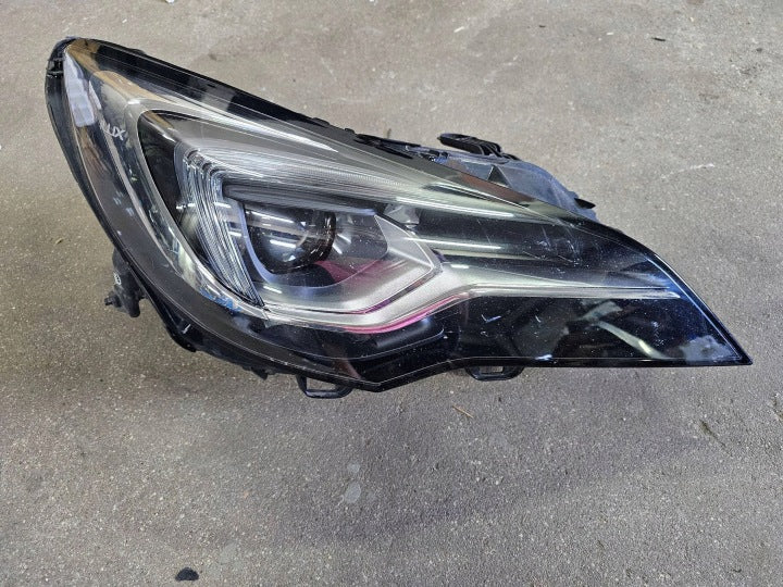 Frontscheinwerfer Opel Astra 39218026 Rechts Scheinwerfer Headlight SCH4113906037qy