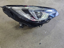 Laden Sie das Bild in den Galerie-Viewer, Frontscheinwerfer Opel Astra 39218026 Rechts Scheinwerfer Headlight SCH4113906037qy