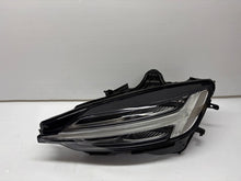 Laden Sie das Bild in den Galerie-Viewer, Frontscheinwerfer Volvo Xc60 II 324046792 LED Links Scheinwerfer Headlight SCH4117455926vl