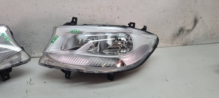Frontscheinwerfer Mercedes-Benz Sprinter A9109060000 Ein Satz Headlight SCH4120672893gg