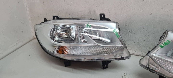 Frontscheinwerfer Mercedes-Benz Sprinter A9109060000 Ein Satz Headlight SCH4120672893gg