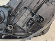 Load image into Gallery viewer, Frontscheinwerfer Audi A4 B9 8W0941034 030111723400 LED Rechts Headlight SCH4123486388bk