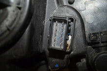 Laden Sie das Bild in den Galerie-Viewer, Frontscheinwerfer Opel Astra 39077800 Links Scheinwerfer Headlight SCH4132400959cz