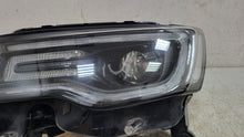Laden Sie das Bild in den Galerie-Viewer, Frontscheinwerfer Jeep Grand Cherokee Wk2 68266651AE LED Links Headlight SCH4134416509mu