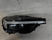 Laden Sie das Bild in den Galerie-Viewer, Frontscheinwerfer Volvo Xc60 II 32404710 Rechts Scheinwerfer Headlight SCH4140686580ln