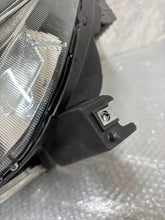Load image into Gallery viewer, Frontscheinwerfer Opel Mokka X 42679376 Links Scheinwerfer Headlight SCH4144171337rm