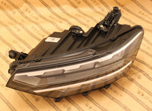 Laden Sie das Bild in den Galerie-Viewer, Frontscheinwerfer VW Passat B8 3G1941035Q LED Links Scheinwerfer Headlight SCH4147360368xx