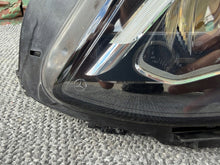 Laden Sie das Bild in den Galerie-Viewer, Frontscheinwerfer Mercedes-Benz W213 A2139063904KOD 85122000 LED Links Headlight SCH4151158952tz