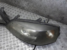 Laden Sie das Bild in den Galerie-Viewer, Frontscheinwerfer Bertone Astra 13117077 Ein Stück (Rechts oder Links) Headlight SCH4154151534jc