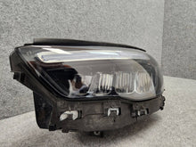 Laden Sie das Bild in den Galerie-Viewer, Frontscheinwerfer Mercedes-Benz Gla H247 A2479063504 Links Headlight SCH4168833328yx