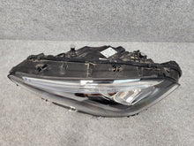 Laden Sie das Bild in den Galerie-Viewer, Frontscheinwerfer Mercedes-Benz Gla H247 A2479063504 Links Headlight SCH4168833328yx