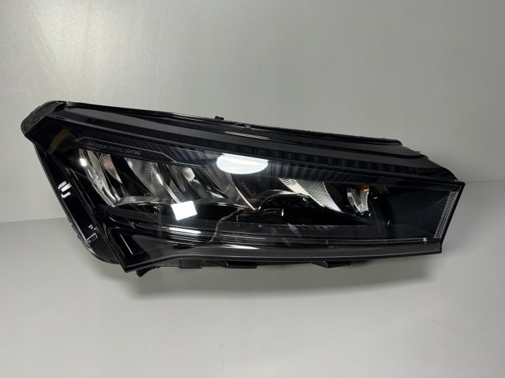 Frontscheinwerfer Skoda Enyaq 5LB941016 LED Rechts Scheinwerfer Headlight SCH4173841671au