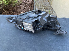Laden Sie das Bild in den Galerie-Viewer, Frontscheinwerfer Peugeot 208 II 9850598580 Links Scheinwerfer Headlight SCH4180706623up
