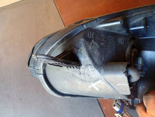 Laden Sie das Bild in den Galerie-Viewer, Frontscheinwerfer Subaru Tribeca B9 84001XA00A Rechts Scheinwerfer Headlight SCH4187540584wf