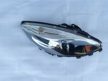 Load image into Gallery viewer, Frontscheinwerfer Renault Scenic 260106928R Rechts Scheinwerfer Headlight SCH4198169688fn