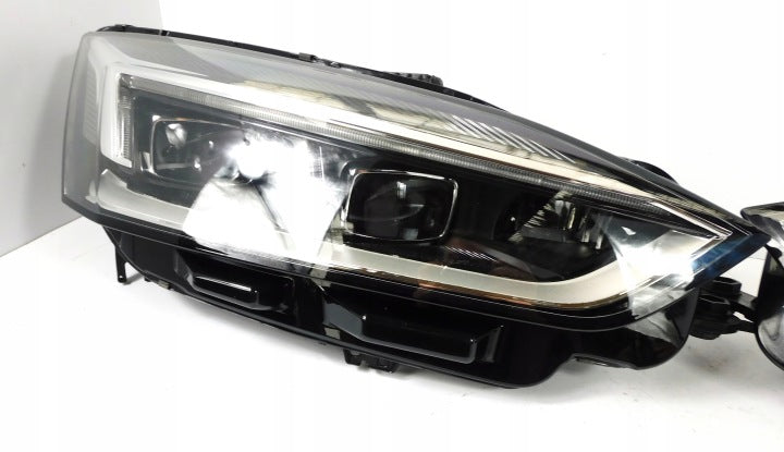 Frontscheinwerfer Audi A5 8W6941035E 8W6941036E Ein Satz Scheinwerfer Headlight SCH4204561386sn