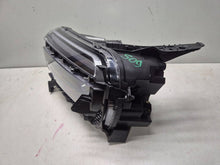 Laden Sie das Bild in den Galerie-Viewer, Frontscheinwerfer Jeep 52218721 Links Scheinwerfer Headlight SCH4221708759rs