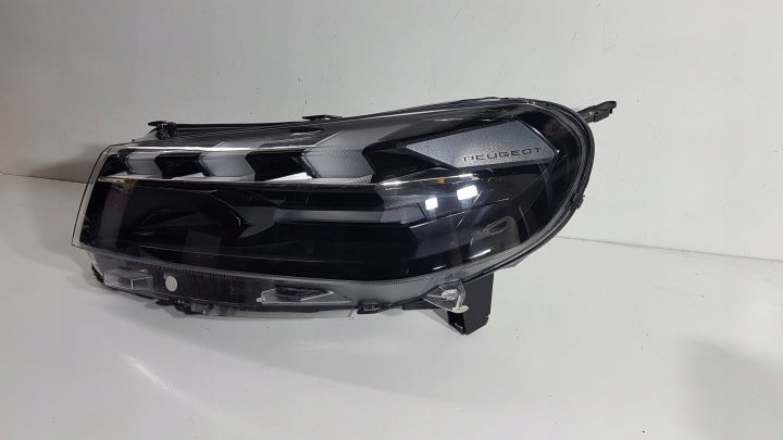 Frontscheinwerfer Peugeot Expert Traveller 9847209080 Links Headlight SCH4229286427jz