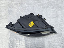 Laden Sie das Bild in den Galerie-Viewer, Frontscheinwerfer Volvo C70 9466358 Rechts Scheinwerfer Headlight SCH4229484365yj
