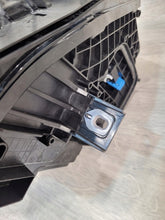Laden Sie das Bild in den Galerie-Viewer, Frontscheinwerfer Mercedes-Benz A2479064105 LED Links Scheinwerfer Headlight SCH4232957848pq
