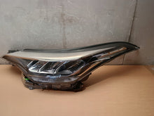 Laden Sie das Bild in den Galerie-Viewer, Frontscheinwerfer Toyota Chr C-Hr 81170-F4180 Links Scheinwerfer Headlight SCH4243769955ag