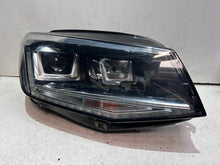 Laden Sie das Bild in den Galerie-Viewer, Frontscheinwerfer VW Caddy 2K1941032A Xenon Rechts Scheinwerfer Headlight SCH4247960825zr