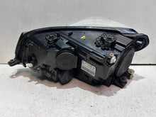 Laden Sie das Bild in den Galerie-Viewer, Frontscheinwerfer VW Caddy 2K1941032A Xenon Rechts Scheinwerfer Headlight SCH4247960825zr