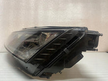 Laden Sie das Bild in den Galerie-Viewer, Frontscheinwerfer Skoda Octavia I 5E4941015A LED Links Scheinwerfer Headlight SCH4249441521zl