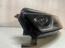 Laden Sie das Bild in den Galerie-Viewer, Frontscheinwerfer Skoda Octavia I 5E4941015A LED Links Scheinwerfer Headlight SCH4249441521zl