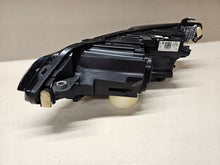 Laden Sie das Bild in den Galerie-Viewer, Frontscheinwerfer VW Golf VIII I 5H1941060L LED Rechts Scheinwerfer Headlight SCH4263200824fj