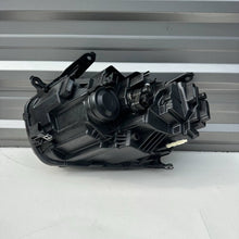 Laden Sie das Bild in den Galerie-Viewer, Frontscheinwerfer Dacia Duster 260101613R Rechts Scheinwerfer Headlight SCH4275591050he