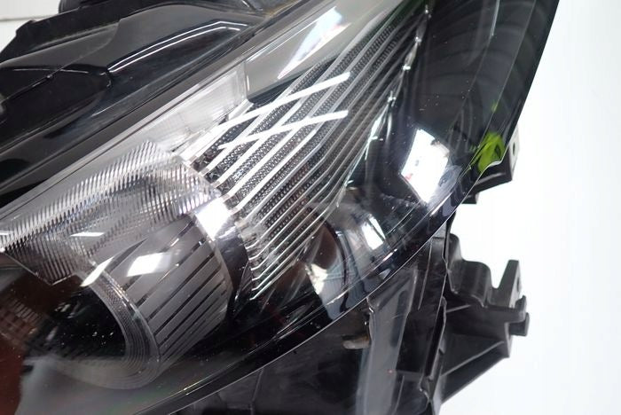 Frontscheinwerfer Mazda 3 BCJH-51040 Links Scheinwerfer Headlight SCH4277806105gm