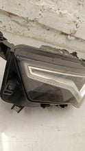 Load image into Gallery viewer, Frontscheinwerfer Seat Ateca 577941031C Links Scheinwerfer Headlight SCH4278159778tv