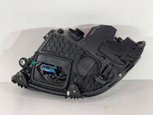 Laden Sie das Bild in den Galerie-Viewer, Frontscheinwerfer Mercedes-Benz W206 A2069065404 Rechts Scheinwerfer Headlight SCH4288281669dg