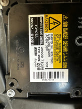 Load image into Gallery viewer, Frontscheinwerfer Toyota Avensis H279HR Xenon Rechts Scheinwerfer Headlight SCH4290358666gk