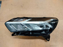 Laden Sie das Bild in den Galerie-Viewer, Frontscheinwerfer Dacia Sandero III Logan 260605914R Links Headlight SCH4293523237jl