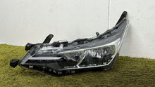 Laden Sie das Bild in den Galerie-Viewer, Frontscheinwerfer Toyota Corolla 8117002L5000 LED Links Scheinwerfer Headlight SCH4295215253cf