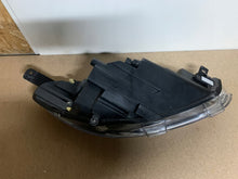 Laden Sie das Bild in den Galerie-Viewer, Frontscheinwerfer Ford Fiesta I L1BB-13E015-CD Links Scheinwerfer Headlight SCH4300442117iw
