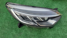 Laden Sie das Bild in den Galerie-Viewer, Frontscheinwerfer Renault Captur 260107244R LED Rechts Scheinwerfer Headlight SCH4300583518cc