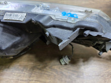 Load image into Gallery viewer, Frontscheinwerfer Toyota Corolla 81150-02L50-00 Links Scheinwerfer Headlight SCH4304634017al