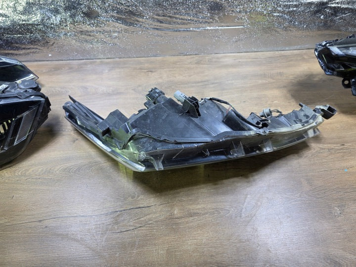Frontscheinwerfer Toyota Corolla 81150-02L50-00 Links Scheinwerfer Headlight SCH4304634017al