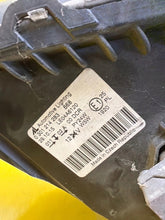Laden Sie das Bild in den Galerie-Viewer, Frontscheinwerfer Opel Zafira B 0301214283 Xenon Links Scheinwerfer Headlight SCH4309112321ig