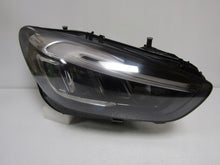 Laden Sie das Bild in den Galerie-Viewer, Frontscheinwerfer Mercedes-Benz W247 A2479061004 LED Rechts Headlight SCH4315637736yf