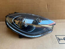 Laden Sie das Bild in den Galerie-Viewer, Frontscheinwerfer Porsche Macan 95b 95B941032CT Xenon Rechts Headlight SCH4324026981qs