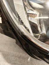 Laden Sie das Bild in den Galerie-Viewer, Frontscheinwerfer VW Passat B8 3G1941005C 3G1941006B Ein Satz Headlight SCH4334411998sq