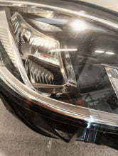 Laden Sie das Bild in den Galerie-Viewer, Frontscheinwerfer VW Passat B8 3G1941005C 3G1941006B Ein Satz Headlight SCH4334411998sq