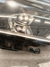 Laden Sie das Bild in den Galerie-Viewer, Frontscheinwerfer VW Passat B8 3G1941005C 3G1941006B Ein Satz Headlight SCH4334411998sq