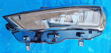 Laden Sie das Bild in den Galerie-Viewer, Frontscheinwerfer Seat Leon 5FB941005H Links Scheinwerfer Headlight SCH4335936817fp